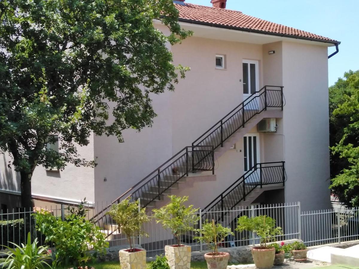 Apartments Sabo كلارجيفيكا المظهر الخارجي الصورة
